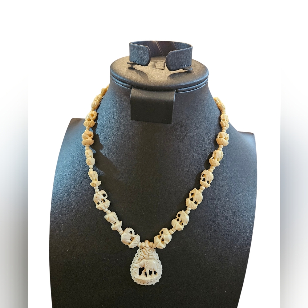 Vintage Carved Bone Elephant Necklace 20"